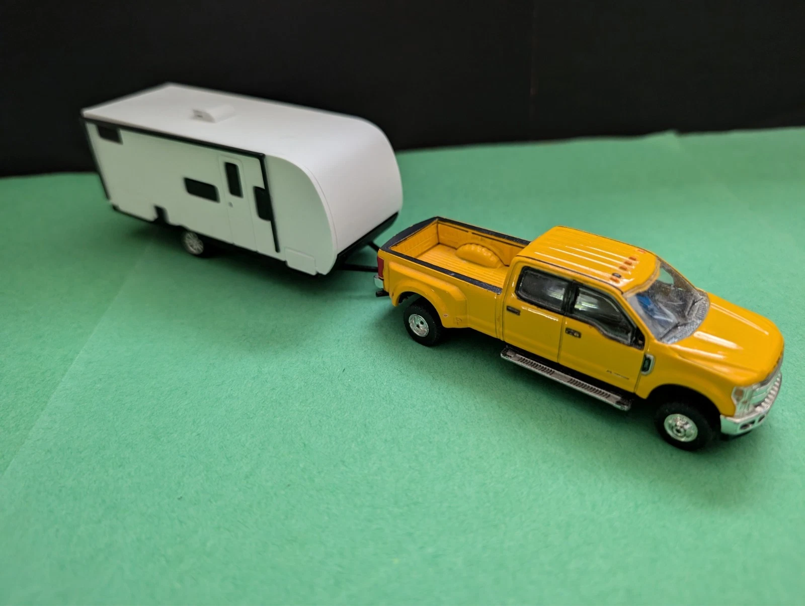 S scale 1:64 Grand Design Transcend One 161BH RV travel trailer